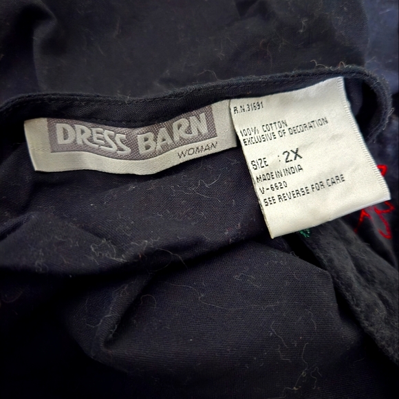 Vintage Y2K Dress Barn embroidered sequin poinsettia Christmas vest - Picture 4 of 7